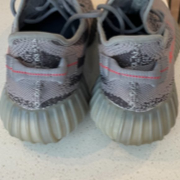 Athletic_Shoes